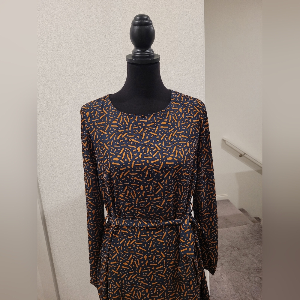 NWOT Kaileigh Dress - Picture 4 of 11